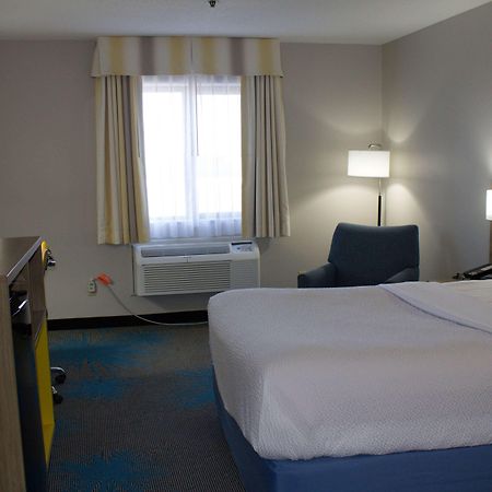 Days Inn By Wyndham Colby Kültér fotó